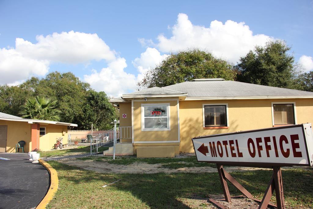 ليك ويلز Prince Of Wales Motel المظهر الخارجي الصورة